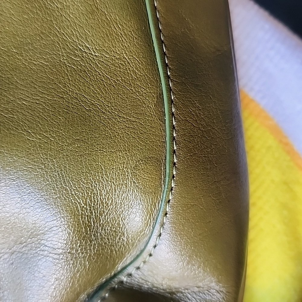 GUC- VTG DKNY Y2K Olive Green Leather Hobo Bag with Dust Bag - Picture 10 of 11
